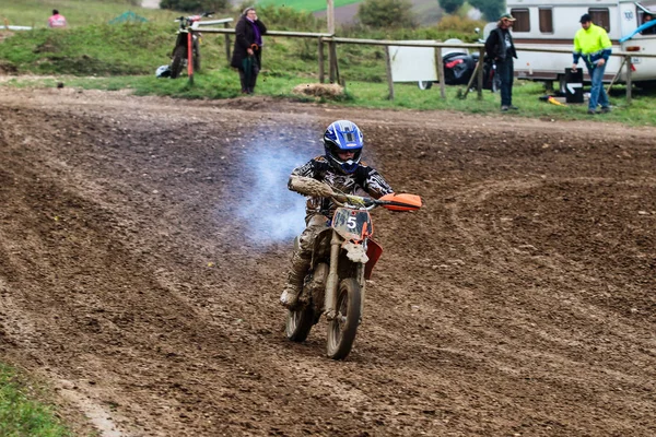 Windsberg, Německo-29. červen 2019: výcvik Motocross ve Windsbergu — Stock fotografie