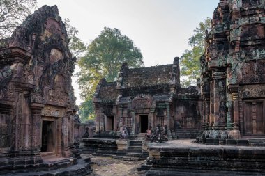 Banteay Srei Angkor, Kamboçya'da Shiva için adanmış bir Hindu Tapınağı olduğunu