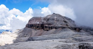 Sass Pordoi Dolomites, Sella grubunda, İtalya rahatladı