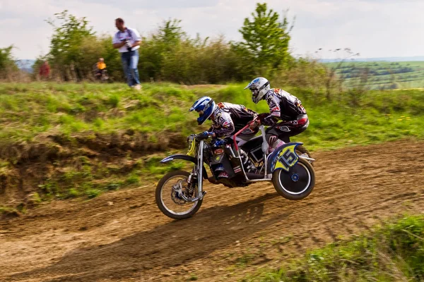 Wind berg, Duitsland-29 juni 2019: motorcross training in de wind berg — Stockfoto