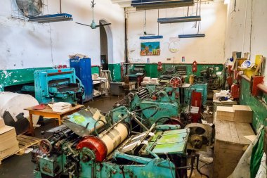 Cienfuegos, Küba'da bir baskı ofisinin içinde