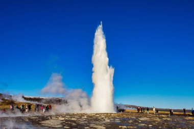 Kuzey Avrupa 'da İzlanda 'da strokkur şofben patlaması