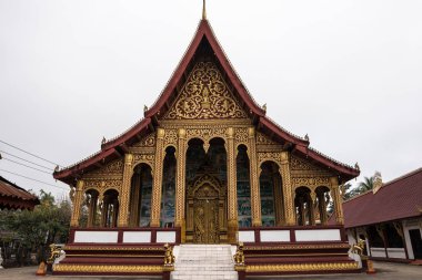 Wat Manorom - Luang Prabang Laos antik bir Budist tapınağı