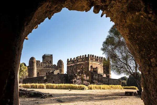 Fasil ghebbi ist die Überreste einer Festungsstadt in Gondar, Äthiopien — Stockfoto