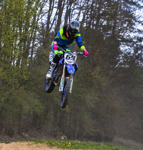 Warching, Allemagne - 29 juin 2019 : Entraînement de motocross à Warching — Photo