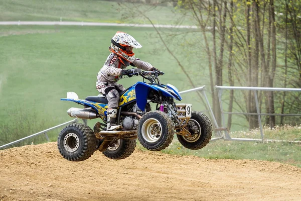 Warching, Almanya-Haziran 29, 2019: Motocross eğitim içinde Warching