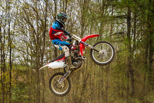 Warching, Deutschland - 29. Juni 2019: Motocross-Training in Warching — Stockfoto