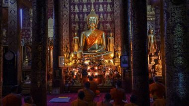 Wat Sensoukharam luang Prabang gece