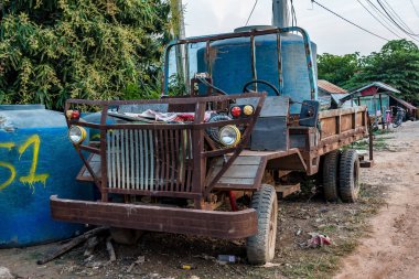 akşam saat Phnom Krom, Kamboçya Siem Reap içinde