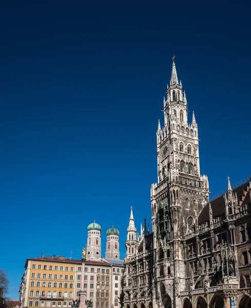 Az új városháza, a Marienplatz München, Bajorország, Németország — Stock Fotó