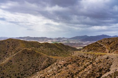 Mazarron, Murcia, İspanya yakınlarındaki Kanada Del Gallego 'daki dağ manzarası