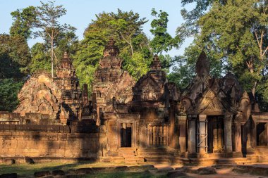 Banteay Srei Angkor, Kamboçya'da Shiva için adanmış bir Hindu Tapınağı olduğunu