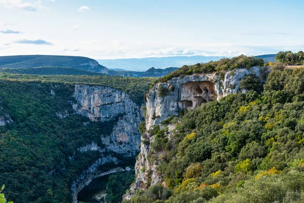 Vista paisagem em torno de Le Garn em Ardeche, França — Fotografia de Stock