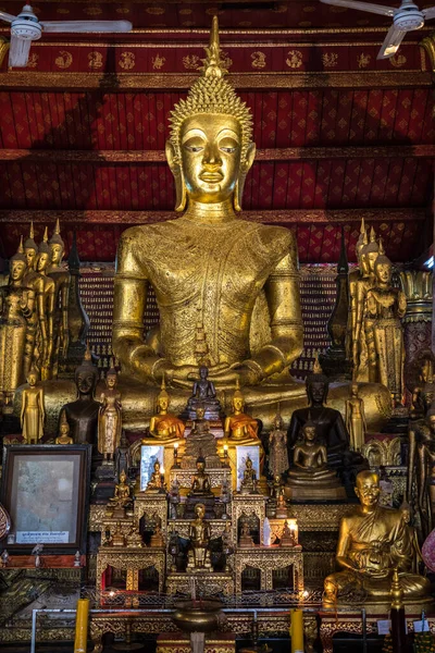 Wat Mai Suwannaphumaham, Templo Antiguo en Luang Prabang, Laos —  Fotos de Stock