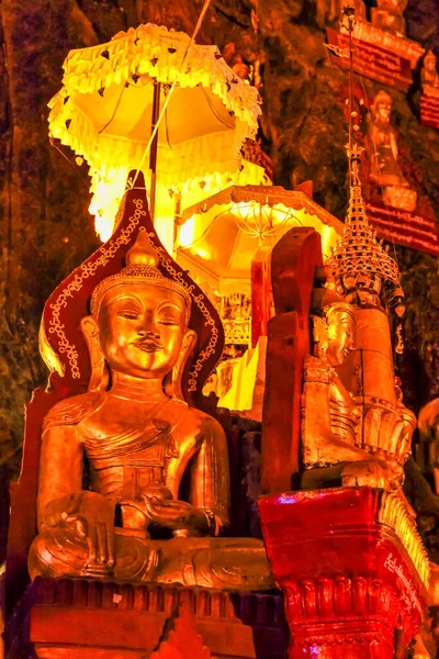 Golden Buddha Statues Pindaya Cave Located Next Town Pindaya Shan — Stock Photo, Image