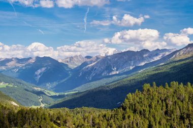 Ofenpass, Fuorn geçidi Val Mustair vadisindeki Tschierv kantonu Grisons, Graubunden, İsviçre.