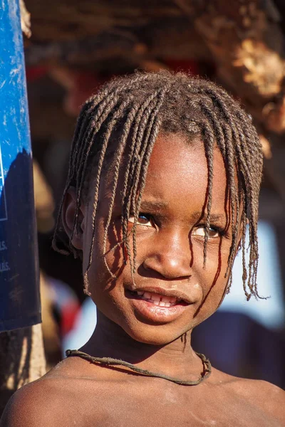 Opuwo Namibia Lug 2019 Giovane Bambino Himba Non Identificato Villaggio — Foto Stock