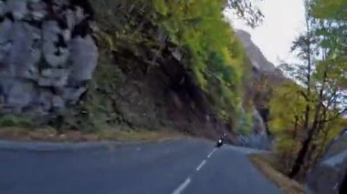 Fransız kırsalında. Pas de l 'Aubasse: Vercors tepelerinden, Marly tepelerinden ve Val de Drome vadisinden geç.
