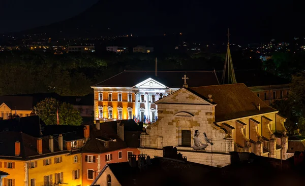 Nattutsikt Över Medeltida Palats Palais Ile Fängelse Annecy Stad Frankrike — Stockfoto