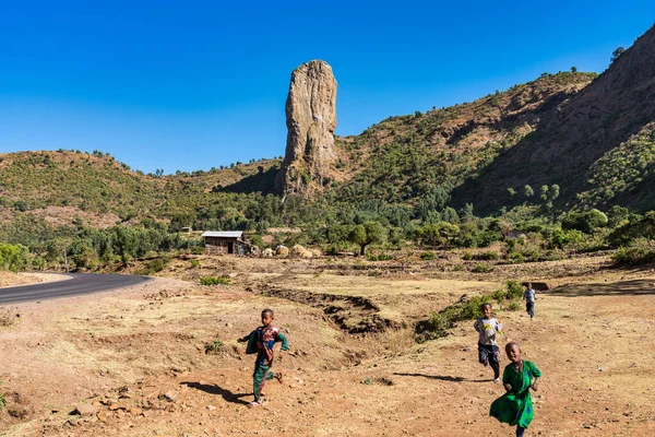 Gondar Etiopía 2020 Niños Etíopes Las Carreteras Cerca Gondar Etiopía — Foto de Stock