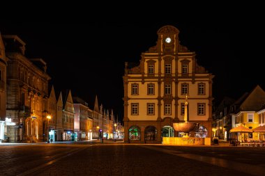 Speyer, Almanya - 14 Mar 2020: Eski Darphanenin cephesi, Alte Muenze in Speyer, Almanya.