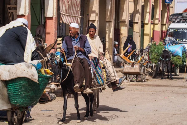 Rissani Marruecos Oct 2019 Mercado Rissani Marruecos Estacionamiento Burros Mulas — Foto de Stock