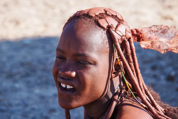 Opuwo Namibië Jul 2019 Unidentified Himba Vrouw Met Typische Ketting — Stockfoto