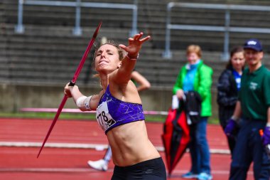 Regensburg, Almanya - 20 Temmuz 2019: Bavyera Atletizm Şampiyonası cirit atma etkinliği