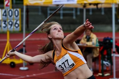 Regensburg, Almanya - 20 Temmuz 2019: Bavyera Atletizm Şampiyonası cirit atma etkinliği