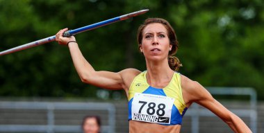 Regensburg, Almanya - 20 Temmuz 2019: Bavyera Atletizm Şampiyonası cirit atma etkinliği