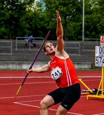 Regensburg, Almanya - 20 Temmuz 2019: Bavyera Atletizm Şampiyonası cirit atma etkinliği