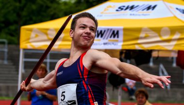 Regensburg, Almanya - 20 Temmuz 2019: Bavyera Atletizm Şampiyonası cirit atma etkinliği