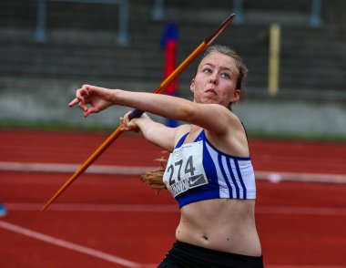 Regensburg, Almanya - 20 Temmuz 2019: Bavyera Atletizm Şampiyonası cirit atma etkinliği