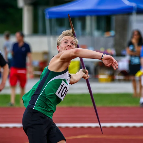 Regensburg, Almanya - 20 Temmuz 2019: Bavyera Atletizm Şampiyonası cirit atma etkinliği