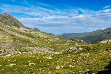Davos yakınlarındaki Fluela Geçidi 'nden güzel bir manzara - Grisons, İsviçre, Avrupa.