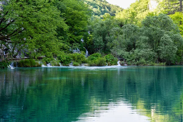 Όμορφο Τοπίο Στο Εθνικό Πάρκο Plitvice Lakes Στην Κροατία Ένα — Φωτογραφία Αρχείου