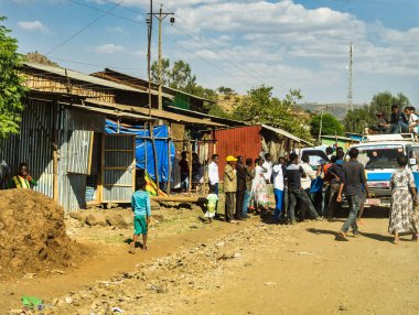 Tis Issat, Etiyopya - Şubat 05, 2020: Doğu Afrika Etiyopya 'nın Amara bölgesindeki Mavi Nil yakınlarındaki Tis Issat' ta insanlar