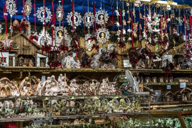 Münih 'te güzel bir Noel pazarı - Bavyera - Almanya, Avrupa