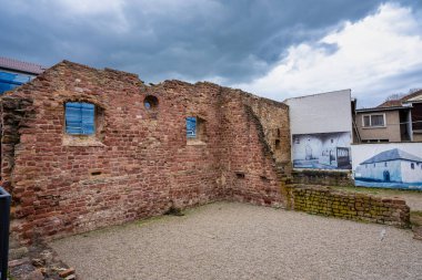 Speyer, Almanya - 14 Mart 2020: Eski Sinagog 'un kalıntıları, Speyer' deki Yahudi avlusu, Almanya 'daki Rhineland-Palatinate