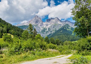 Hinterthal yakınlarındaki dağlar ve Avrupa 'daki Steinerne Meer' de Maria Alm