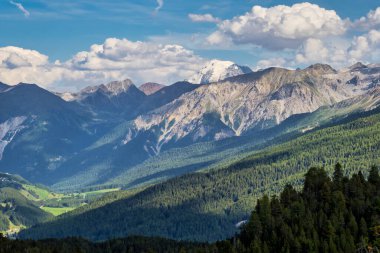 Ofenpass, Fuorn geçidi Val Mustair vadisindeki Tschierv kantonu Grisons, Graubunden, İsviçre.
