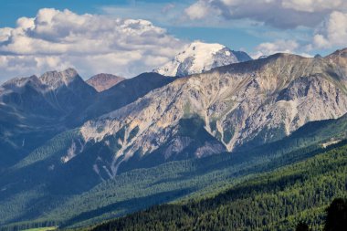Ofenpass, Fuorn geçidi Val Mustair vadisindeki Tschierv kantonu Grisons, Graubunden, İsviçre.