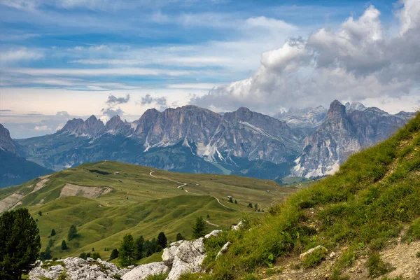 Las Montañas Dolomitas Passo Valparola Cerca Cortina Ampezzo Belluno Italia —  Fotos de Stock