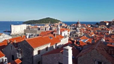 Dubrovnik, Hırvatistan. Adriyatik Denizi 'nin Dalmaçya Sahili' ndeki ortaçağ Ragusa kentinin manzarası.