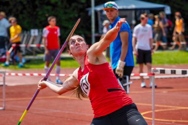 Regensburg, Almanya - 20 Temmuz 2019: Bavyera Atletizm Şampiyonası cirit atma etkinliği
