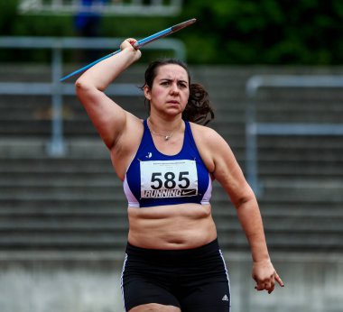 Regensburg, Almanya - 20 Temmuz 2019: Bavyera Atletizm Şampiyonası cirit atma etkinliği
