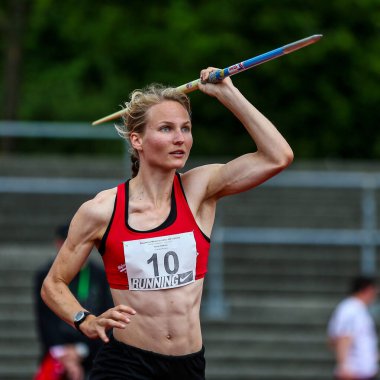 Regensburg, Almanya - 20 Temmuz 2019: Bavyera Atletizm Şampiyonası cirit atma etkinliği