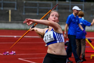 Regensburg, Almanya - 20 Temmuz 2019: Bavyera Atletizm Şampiyonası cirit atma etkinliği
