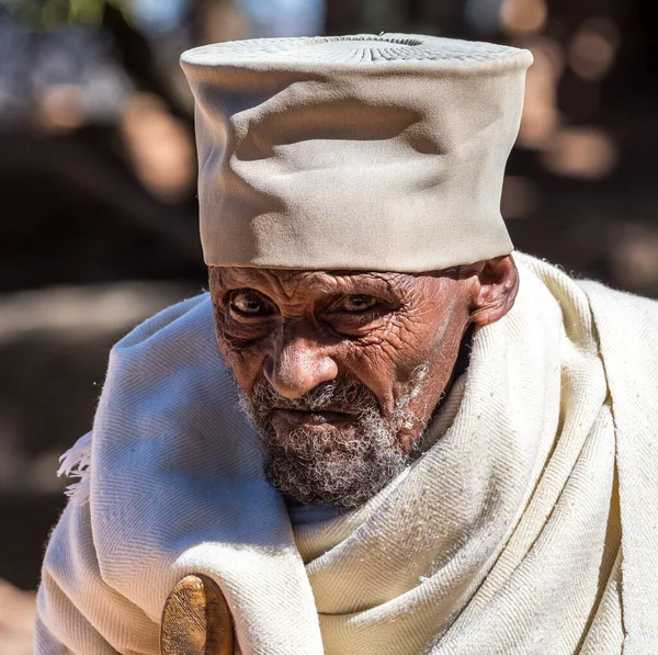Wukro Cherkos Etiopia Febbraio 2020 Sacerdote Nella Chiesa Rocciosa Wukro — Foto Stock
