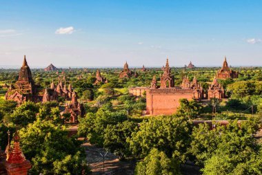 Myanmar 'daki Bagan tapınakları ve pagodaları, eski Burma, Asya' daki bir dünya mirası bölgesi.